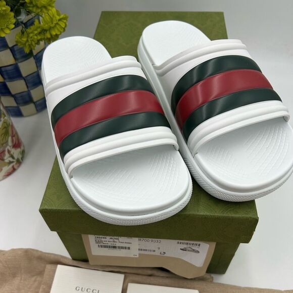 Men's Gucci ace web striped rubber, Pool slides size 9, made in Italy - Picture 1 of 10